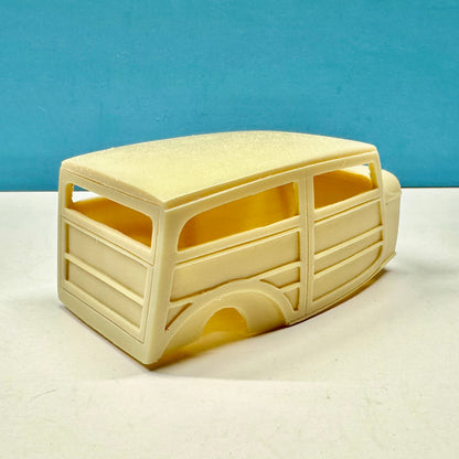 1932 Ford Custom Woody Cast Resin Model Kit KED