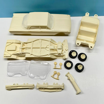1960 Ford Sedan 4 Door Cast Resin Model Kit