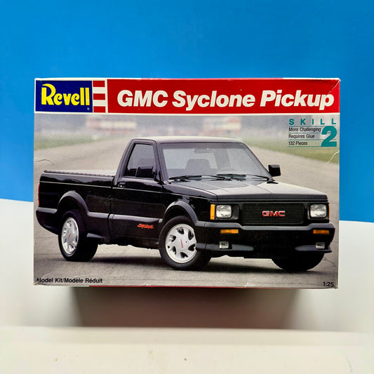 Revell GMC Syclone Pickup Truck 1/25