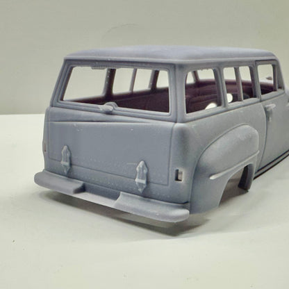 1950 Plymouth Suburban Kit 1/25 (DEFECT)