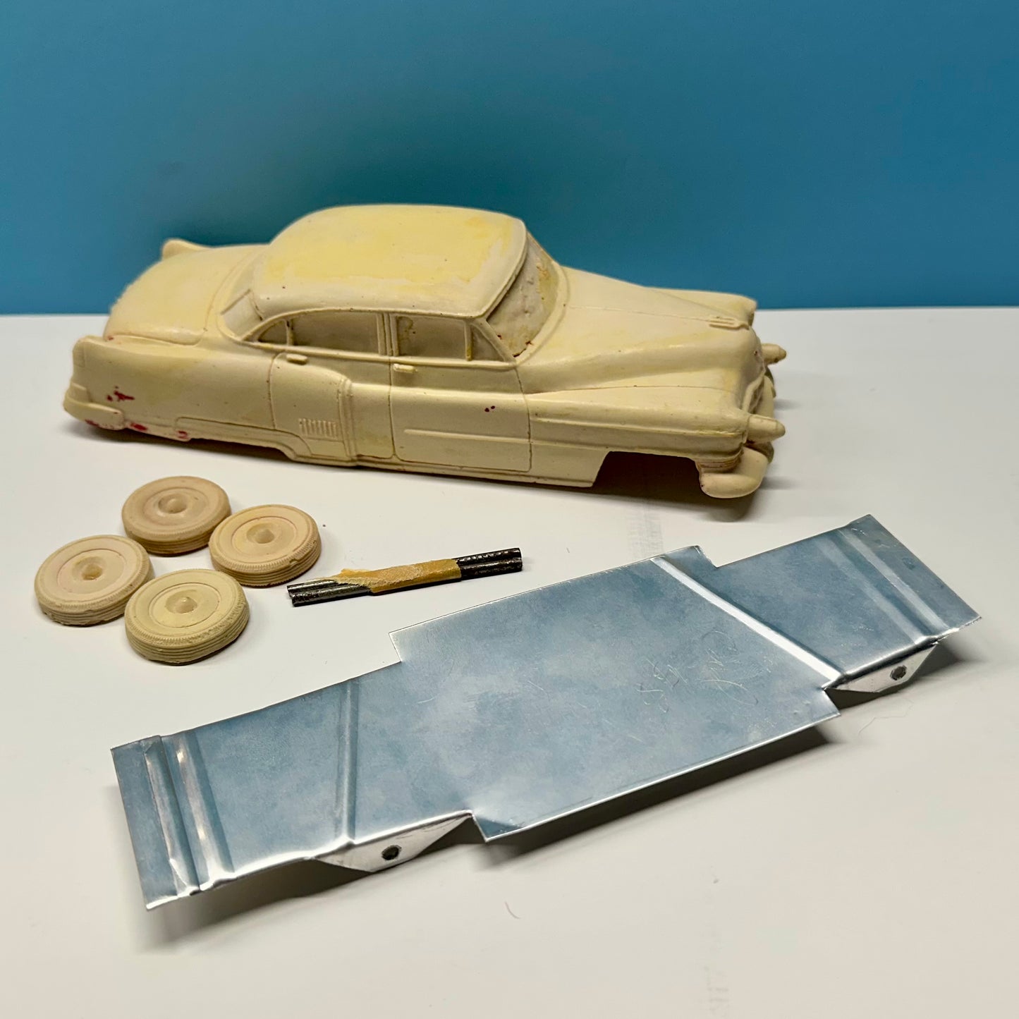 1953 Cadillac Fleetwood 60 Special Cast Resin Model Kit