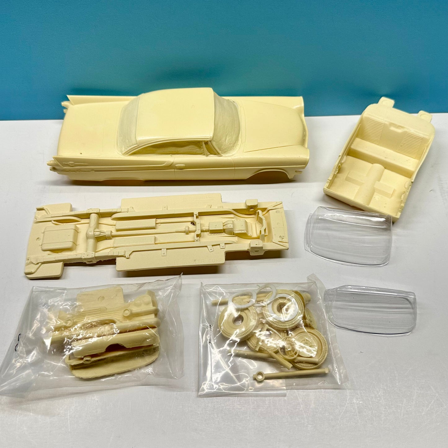 1958 Dodge 2 Door Hardtop Cast Resin Model Kit KED