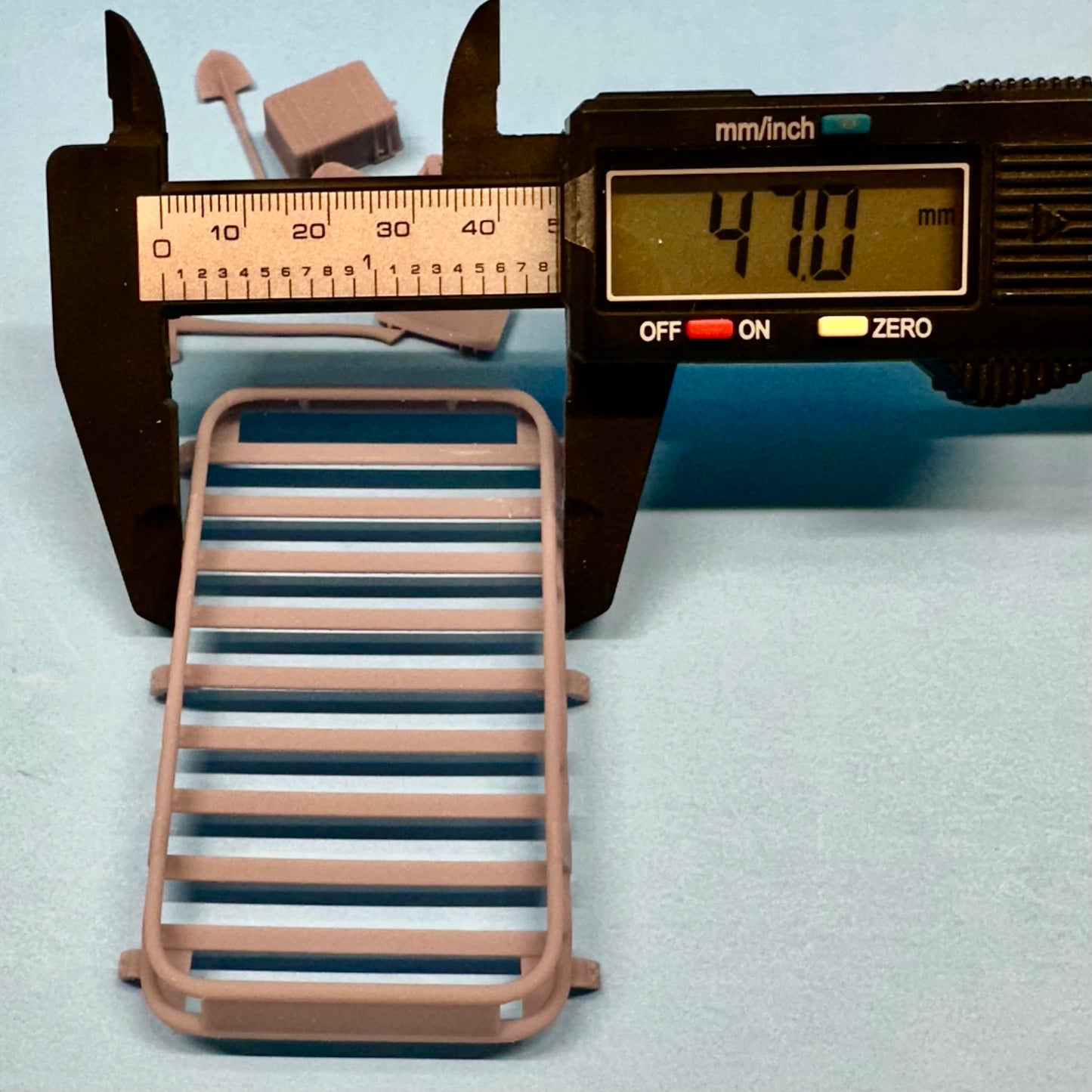 Roof Rack w/ Off Road Accessories 1/24 1/25