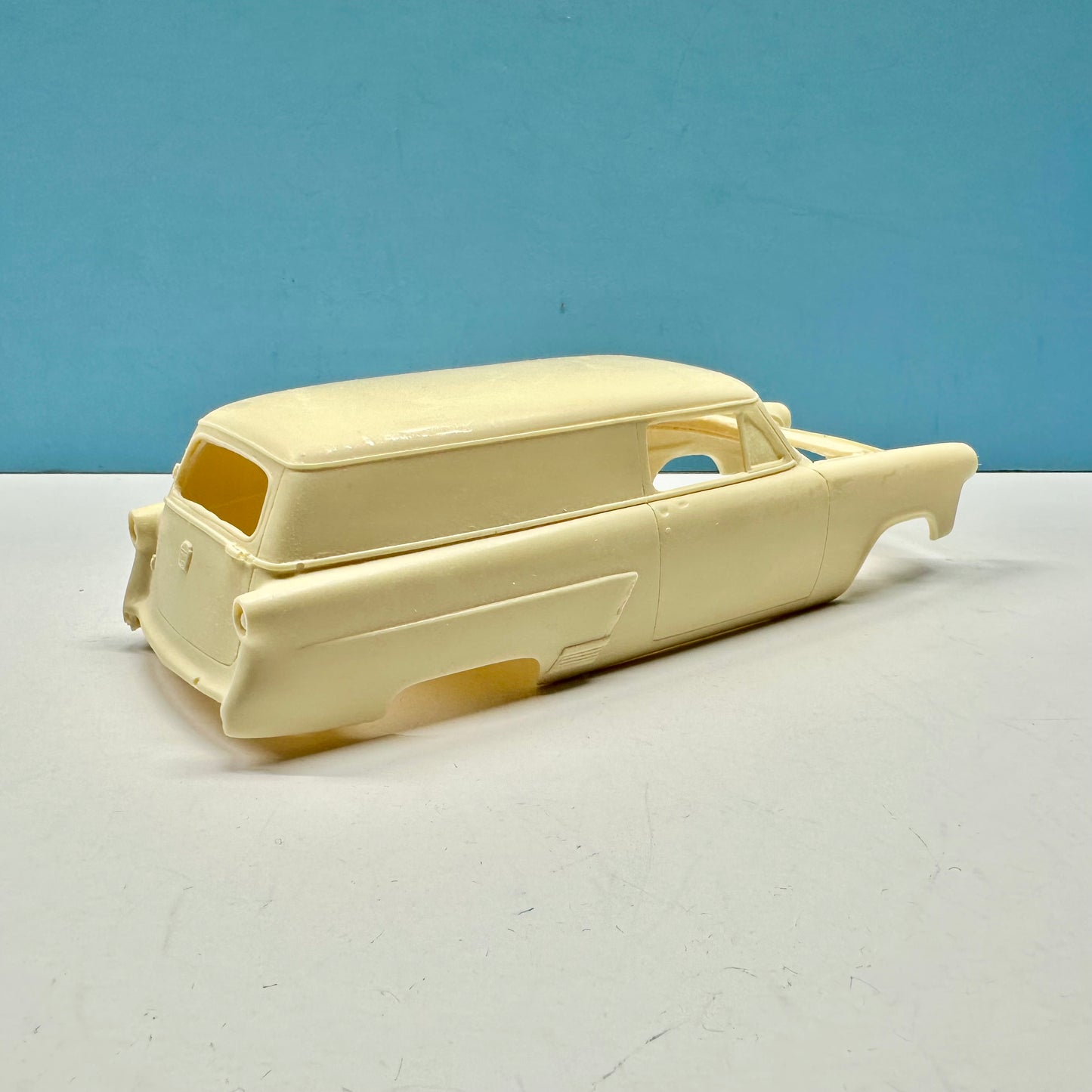 R&R 1953 Ford Sedan Delivery Wagon Cast Resin Model Kit KED