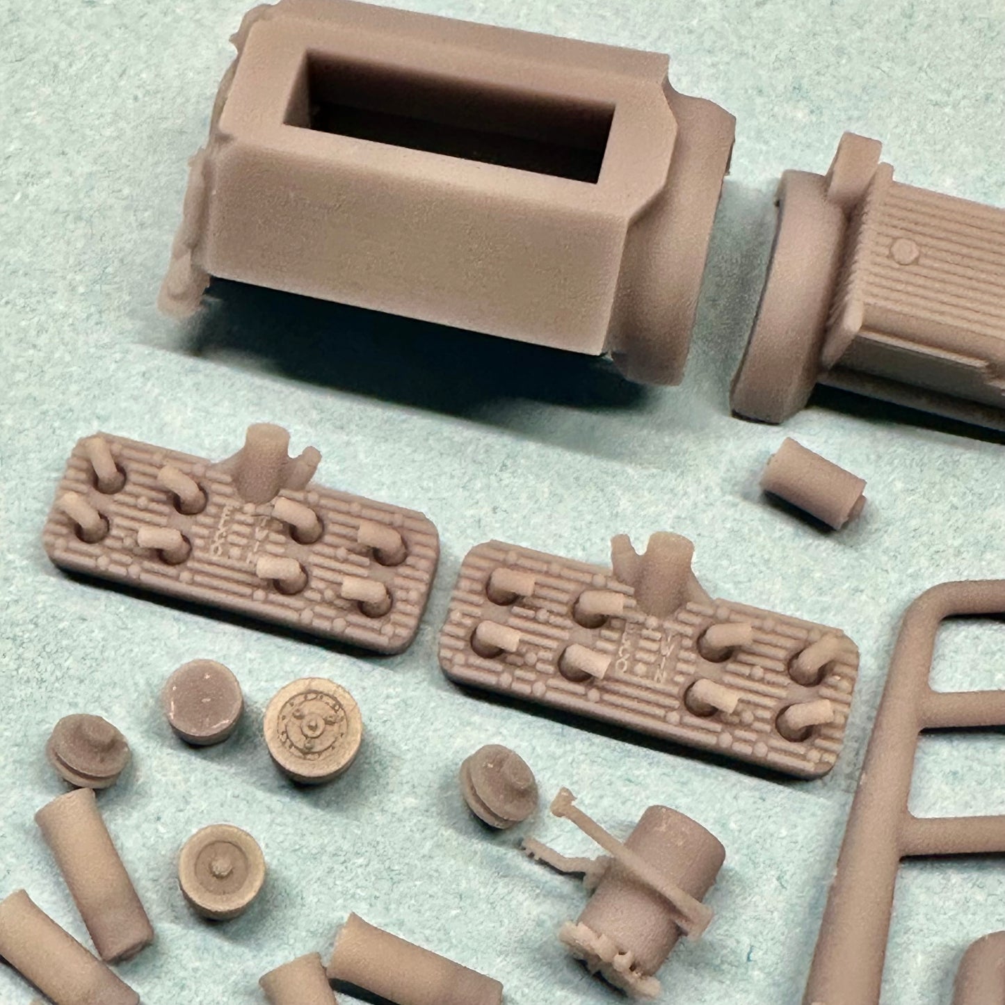 Ford Flathead Twin Spark Engine 1/25