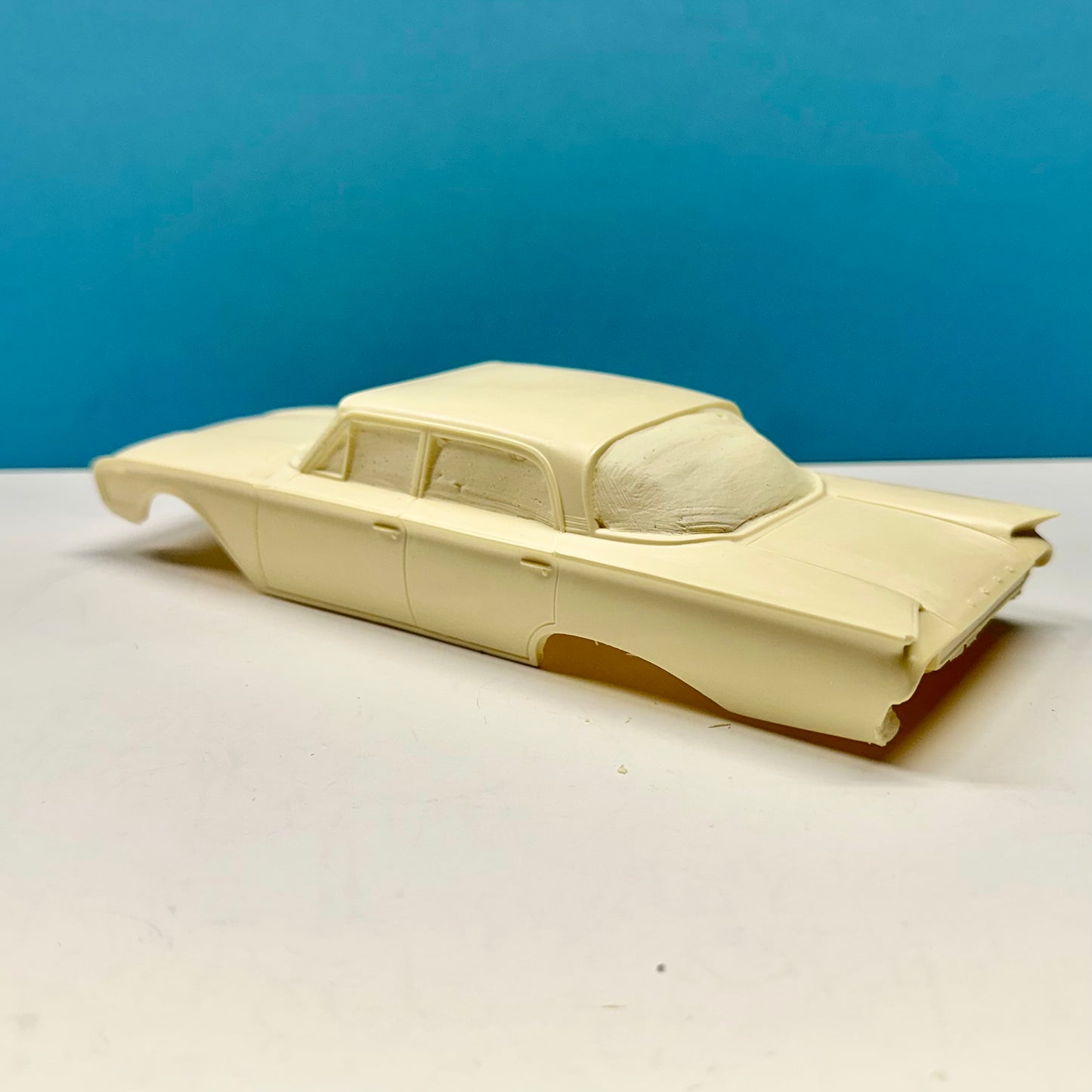 1960 Ford Sedan 4 Door Cast Resin Model Kit