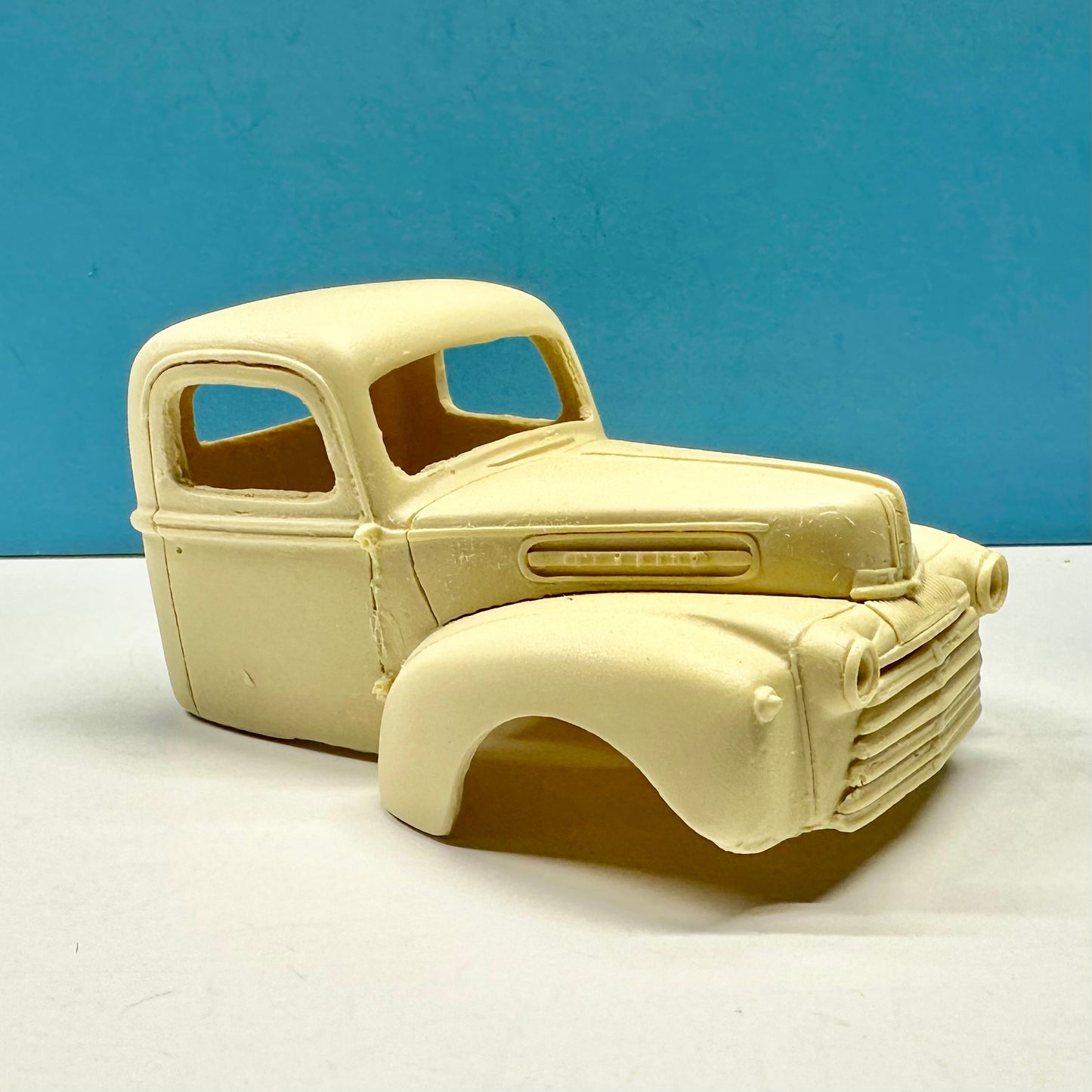 1946 - 1947 Mercury Pickup Cab Cast Resin Model Kit