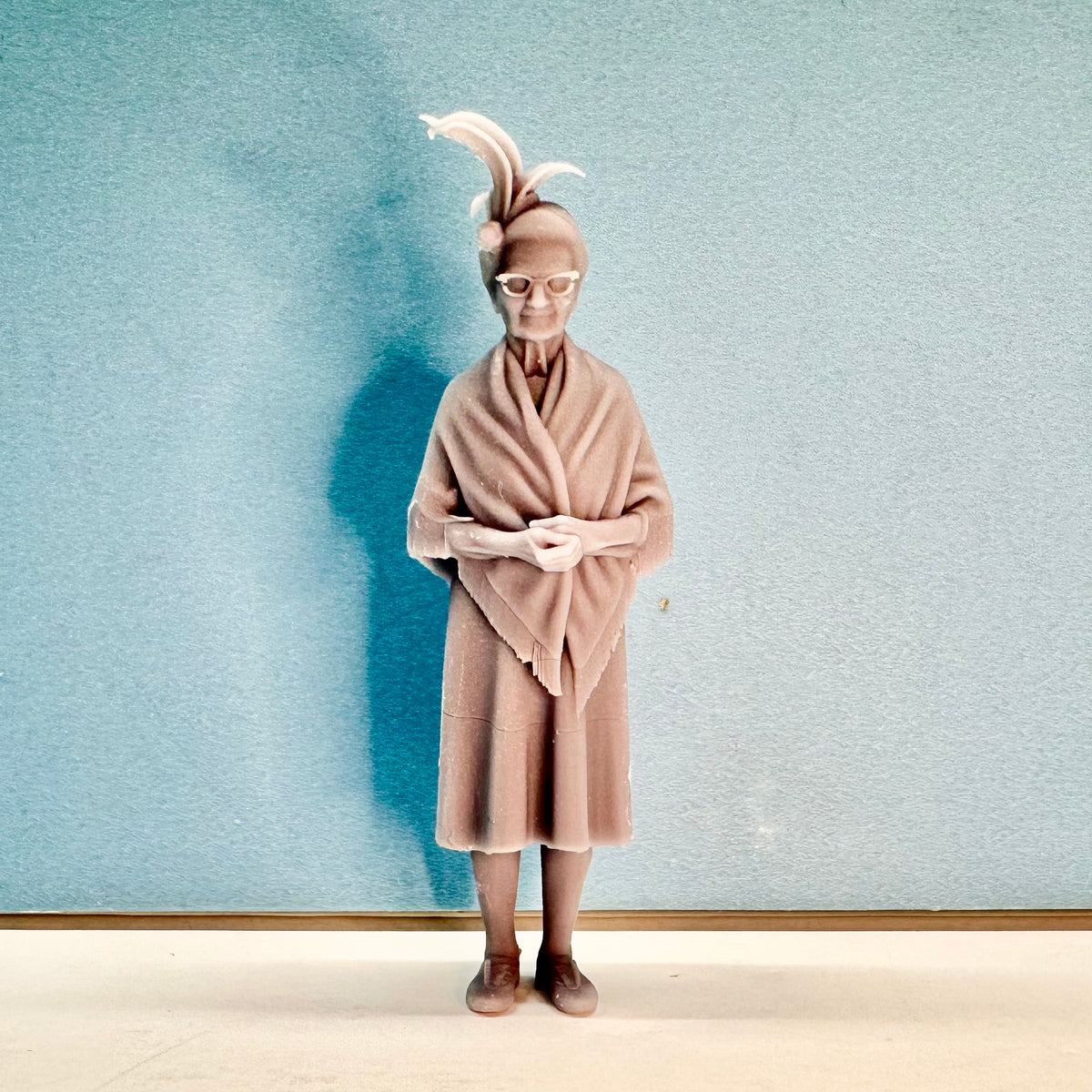 Little Old Lady From Pasadena Figure for Display or Diorama 1/24 1/25