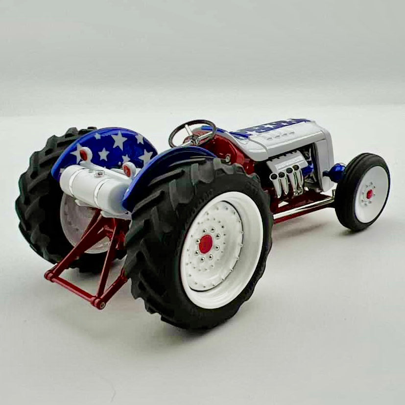 Custom Ford 8N Tractor Kit 1/25