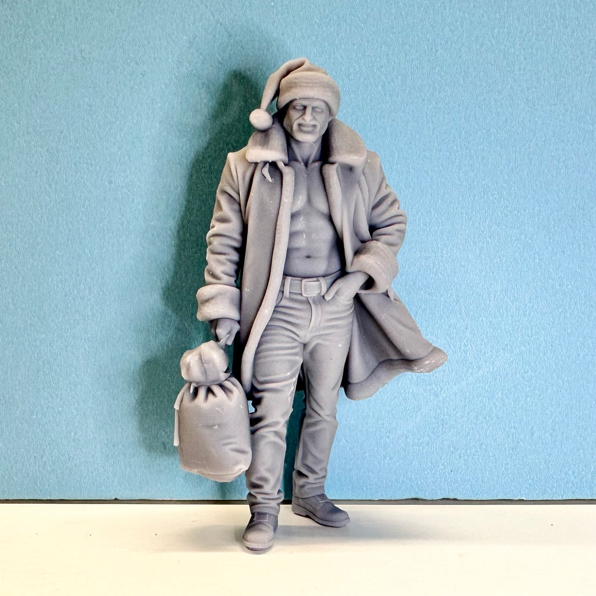 H5 Cool Santa Claus Holiday Figure for Display or Diorama 1/24 1/25