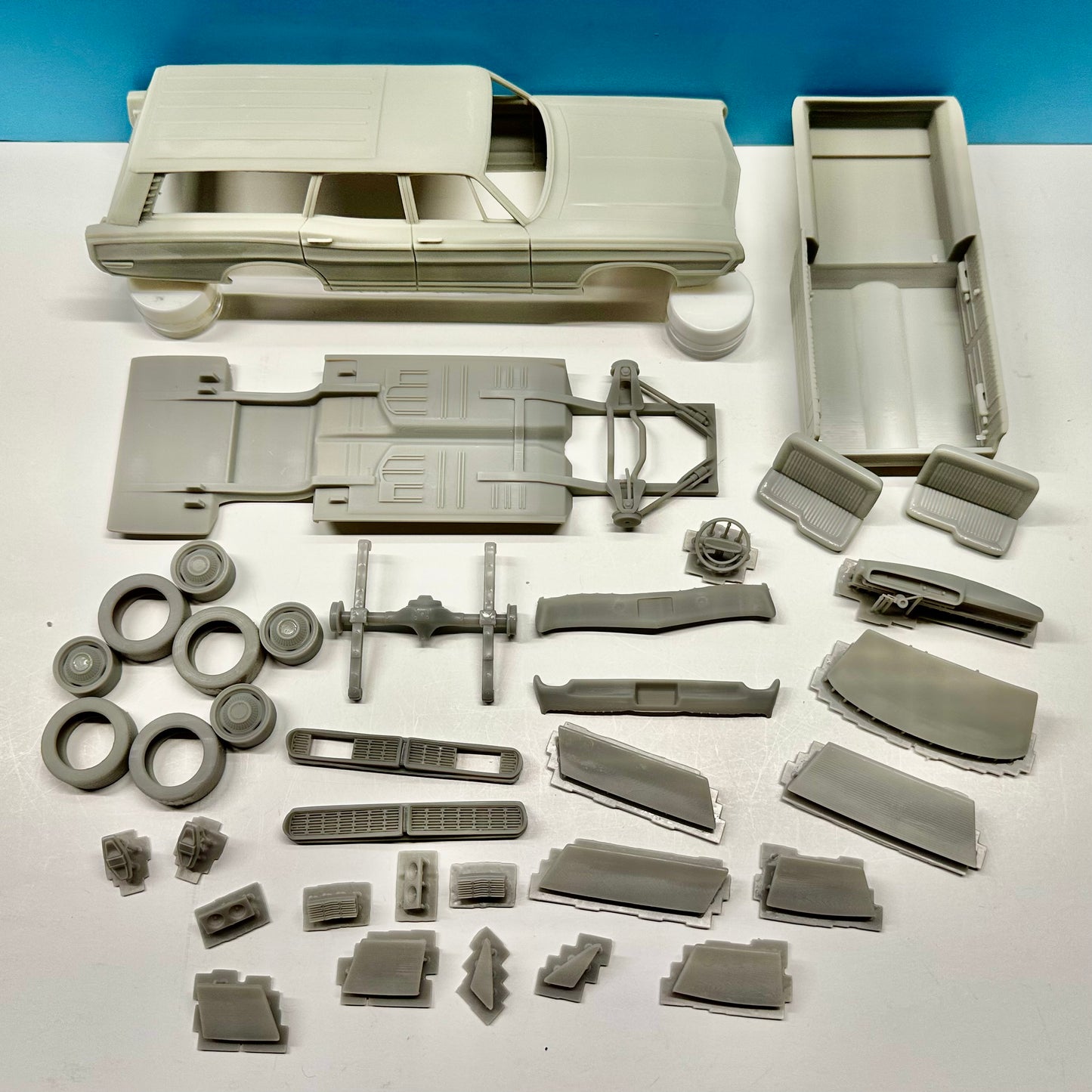 WOODGRAIN 1967 Ford Country Squire Station Wagon 3D Printed Resin Model Kit