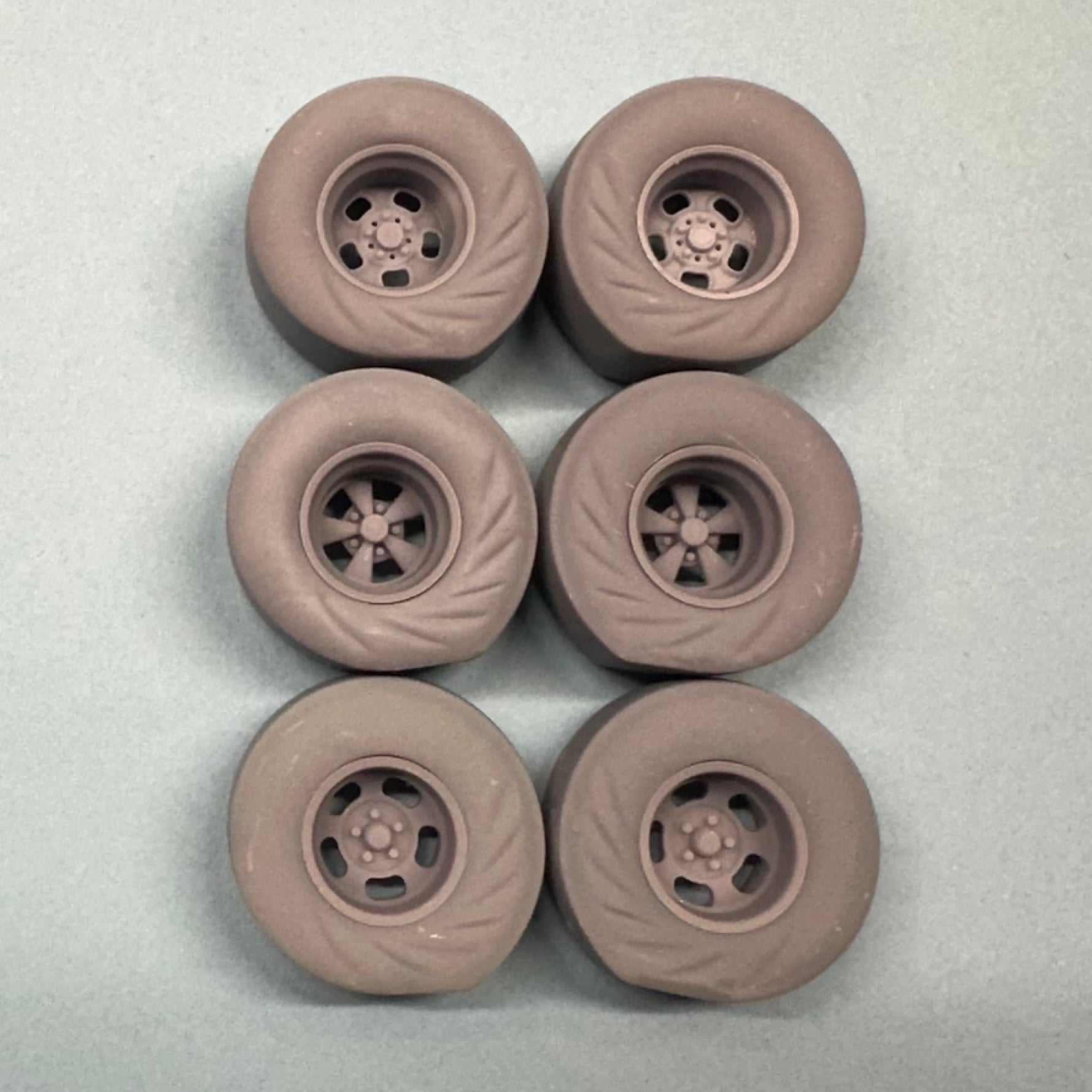 1:25 Scale AMT Model Car Parts – Vintage Pie Crust Dragster Slicks (Style No. 1, 8.20-15 S2)