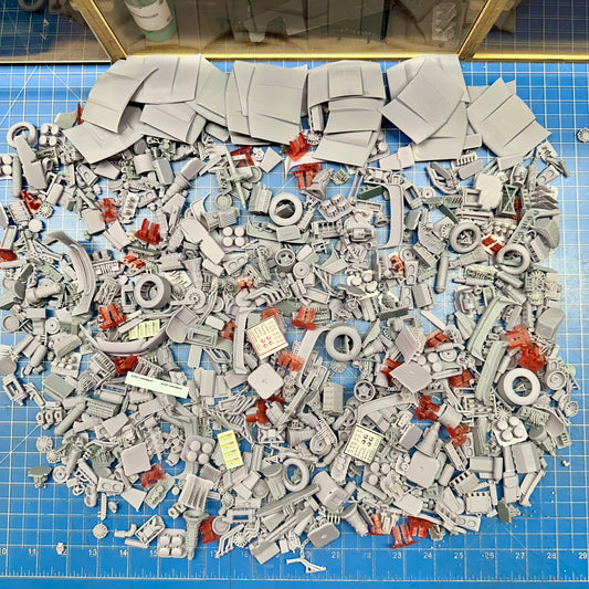Garage Clutter - Parts for Diorama Display 1/24 1/25