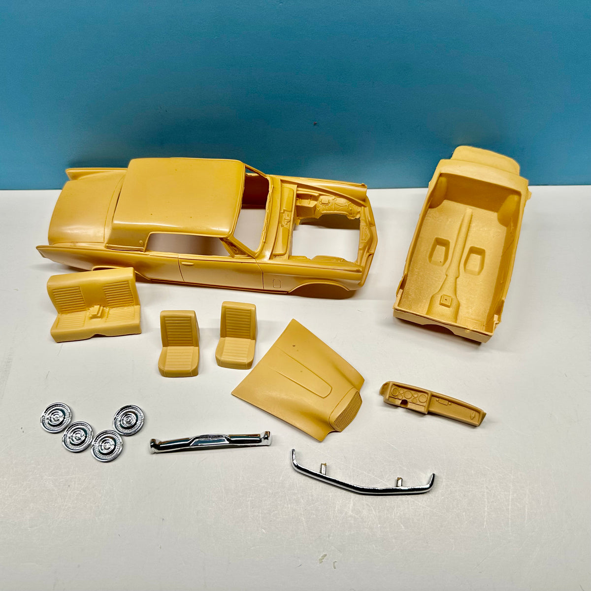 1963 Studebaker Gran Turismo Hawk Cast Resin Model Kit KED