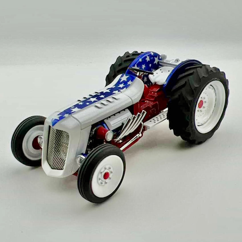 Custom Ford 8N Tractor Kit 1/25
