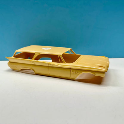1960 Chrysler New Yorker Station Wagon Cast Resin Model Kit KED