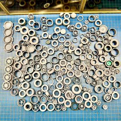 Lot 2 of Wheel and Tires 1/24 1/25