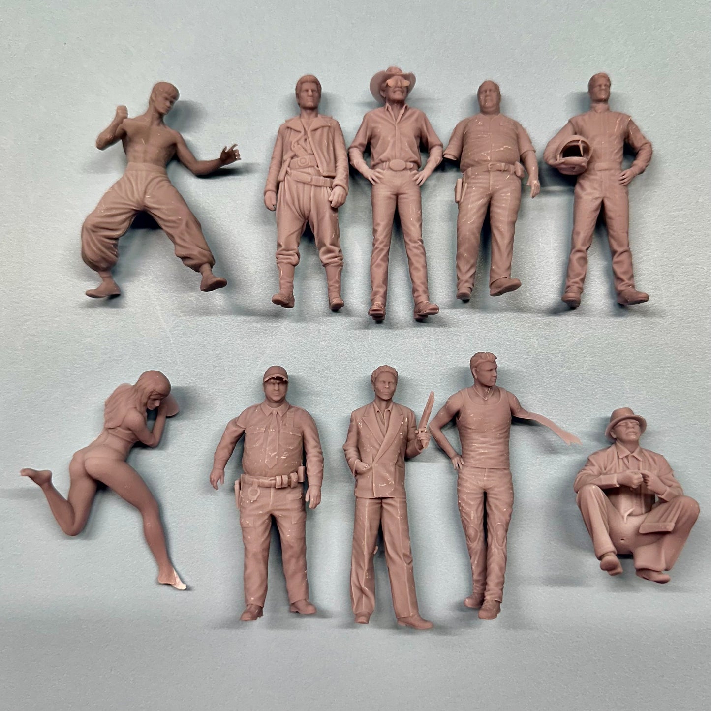 1 - Grab Bag of 10 Random Defective Figures 1/24 1/25