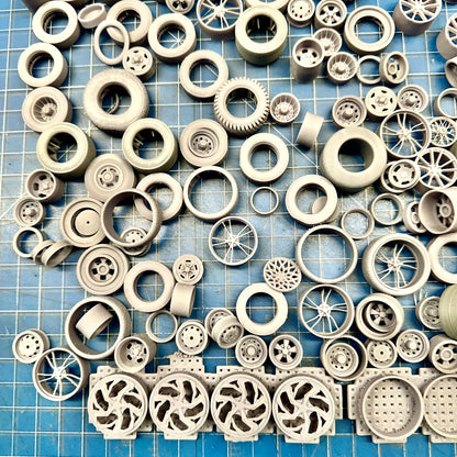 Lot 1 of Wheel and Tires 1/24 1/25