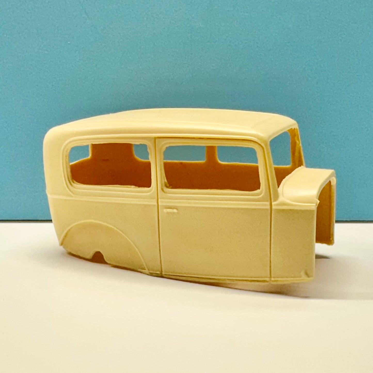 1932 Ford 2 Door Sedan Resin Cast Kit