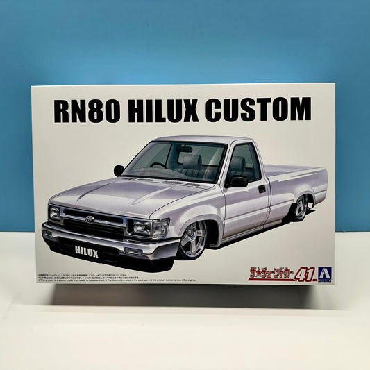 RN80 Hilux Custom '95 (Toyota) by Aoshima Model Car Kit