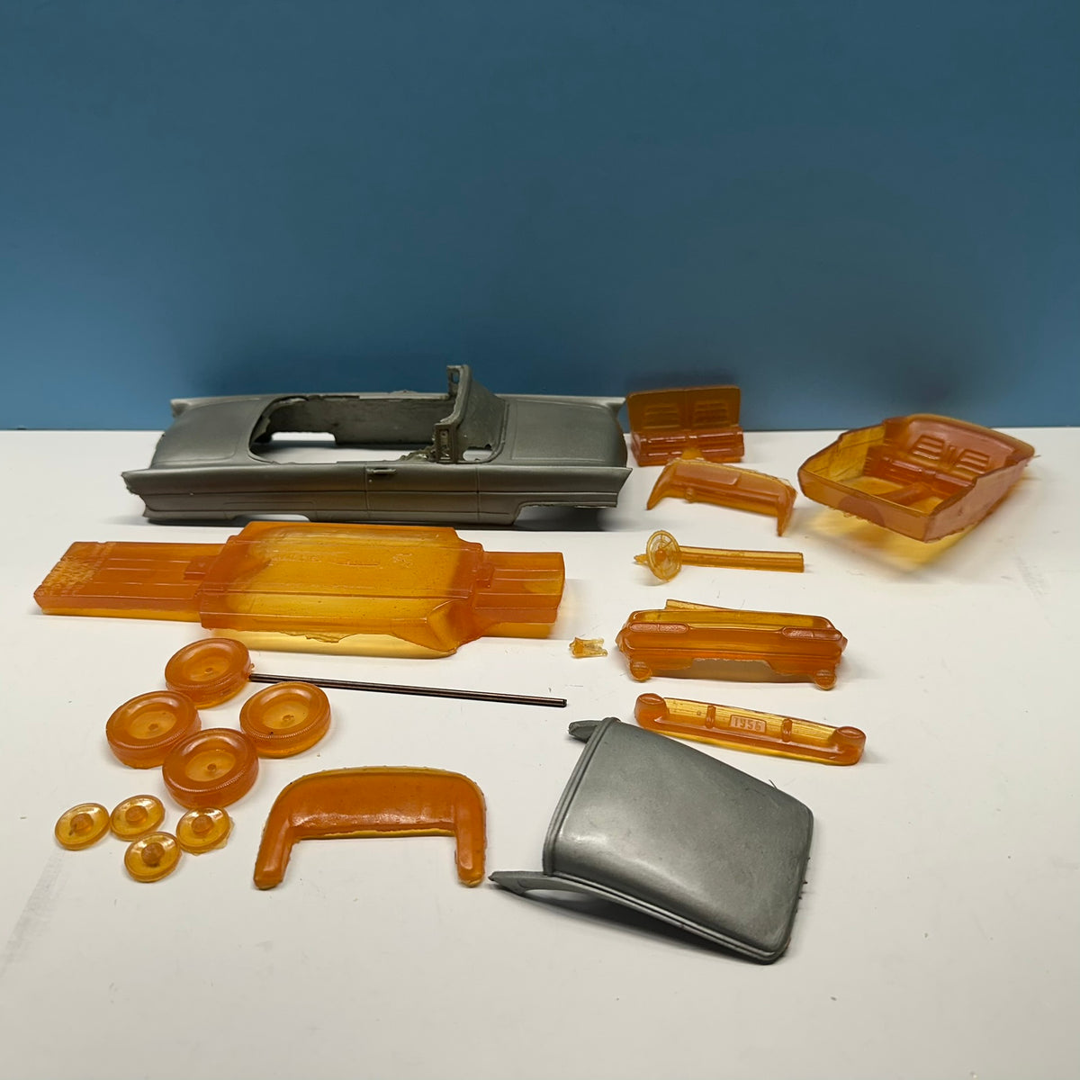 1964 Lincoln Convertible Miller Cast Resin Model Kit KED