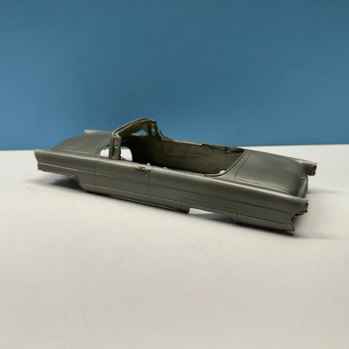 1964 Lincoln Convertible Miller Cast Resin Model Kit KED