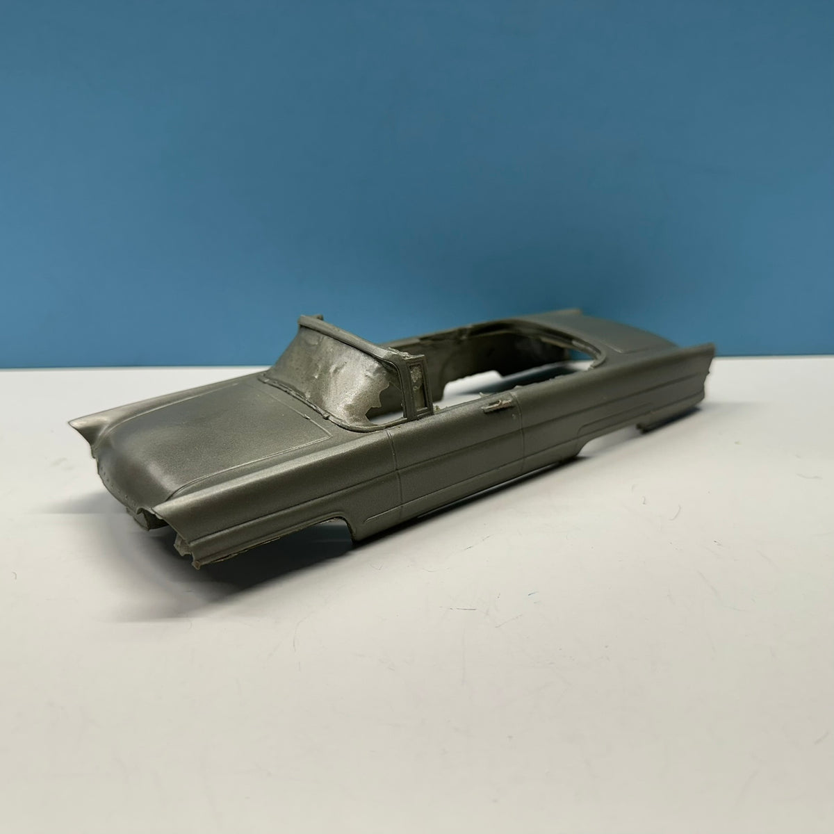 1964 Lincoln Convertible Miller Cast Resin Model Kit KED
