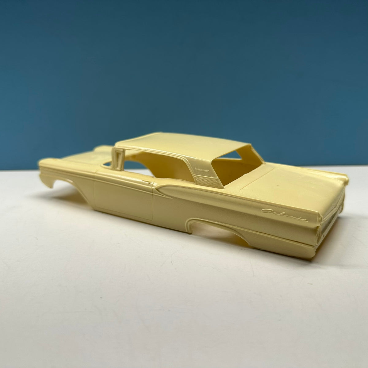 1959 Ford Galaxie Hardtop 2 Dr Cast Resin Model Kit KED