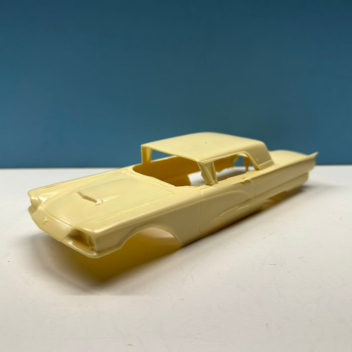 1959 Ford T-Bird Thunderbird Hardtop Cast Resin Model Kit KED