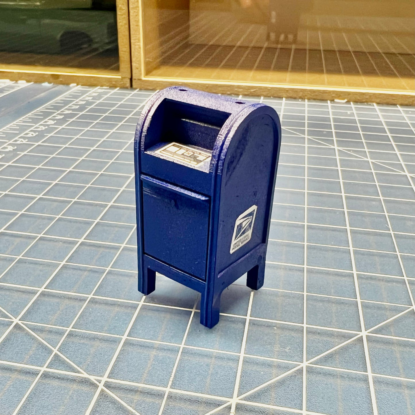 USPS Postal Service Mailbox w/ Decals for Diorama 1/24 1/25